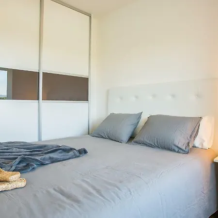 Gava4 Beachfront Barcelona Apartament *