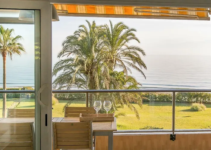 公寓 Gava4 Beachfront Barcelona *