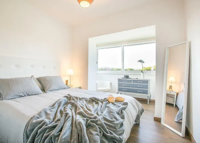 Gava4 Beachfront Barcelona 公寓 *